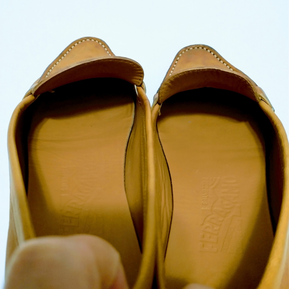 💯 Authentic Salvatore Ferragamo (Made in Italy) Women's Loafers - Picture 11 of 15